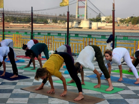 200 Hour Yoga TTC in Rishikesh